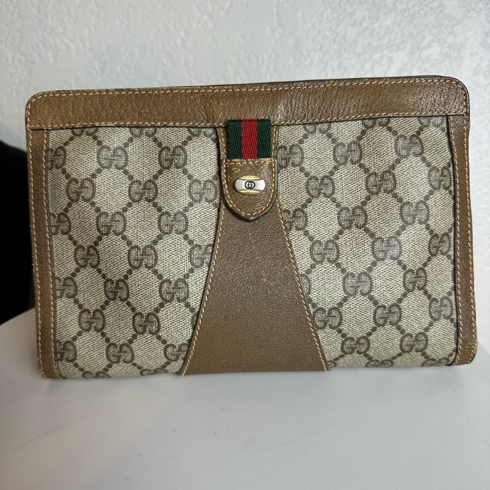 ❤️GUCCI GG PVC Leather Clutch #12